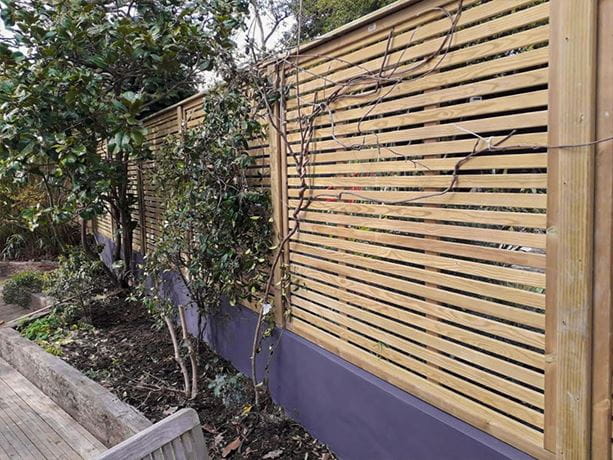 Contemporary venetian fencing