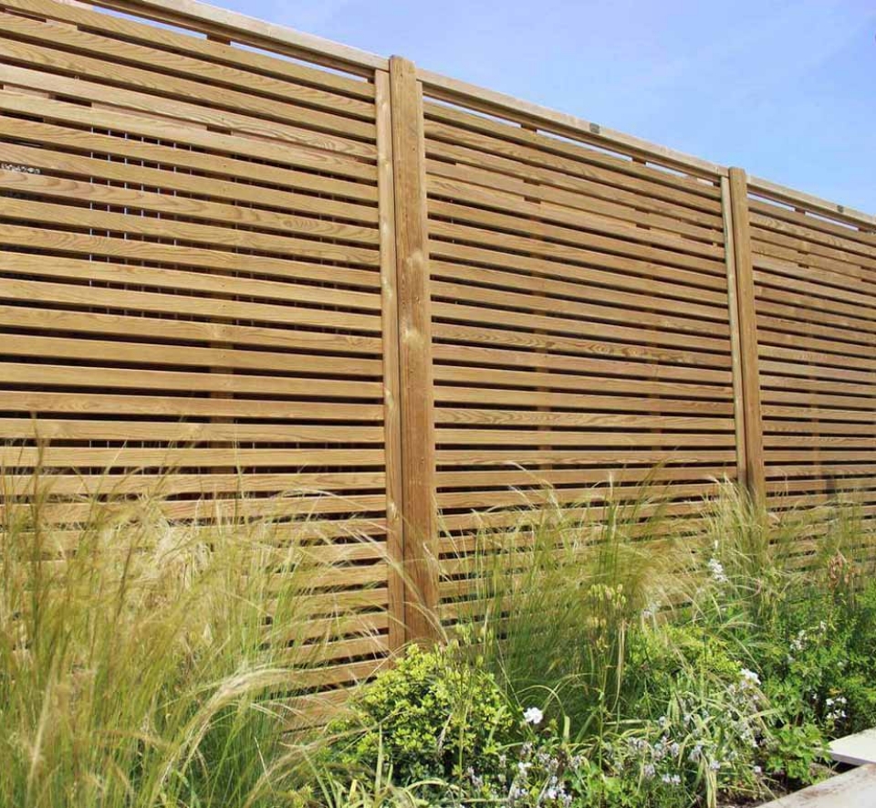 VENETIAN FENCE AND HIT & MISS PANELS VENETIAN FENCE AND HIT & MISS PANELS